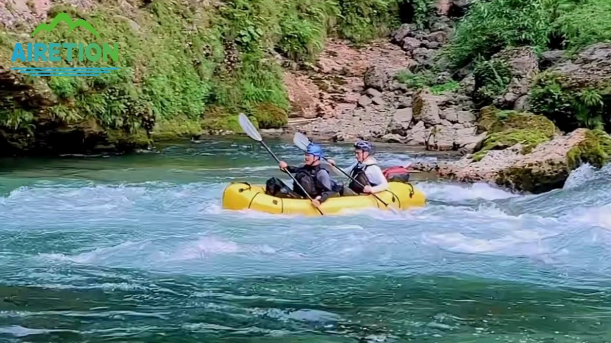 Take our inflatable boats and go on an adventure！